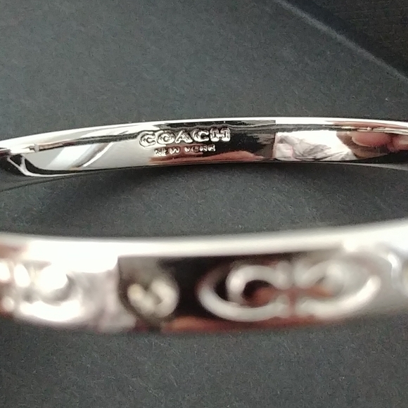 NWT'S Silver COACH bangle - Picture 3 of 4